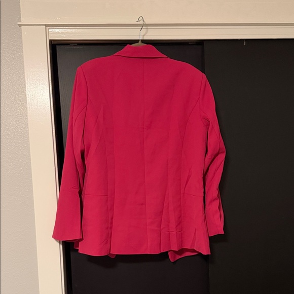 Chic Pink Women's Blazer - Picture 4 of 4